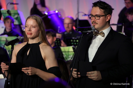 Melodije s filmskega platna in odra navdušile Tuhinjsko dolino (15)